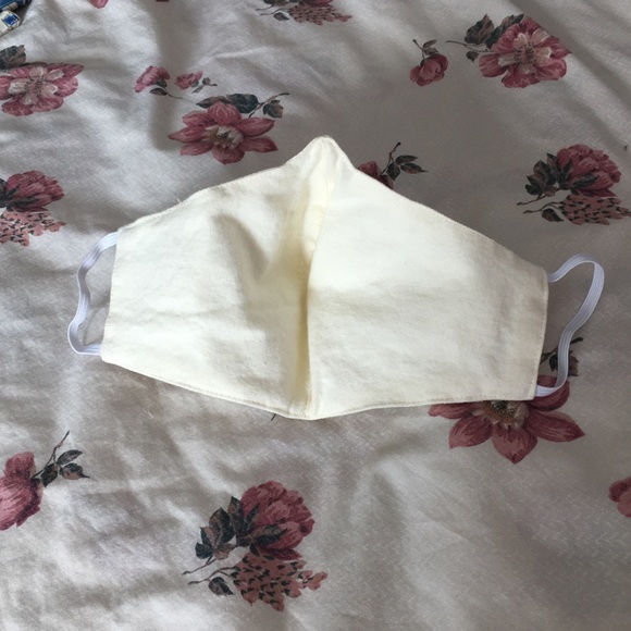 Ivory Filigree leaves, simple pattern face mask - Picture 4 of 6